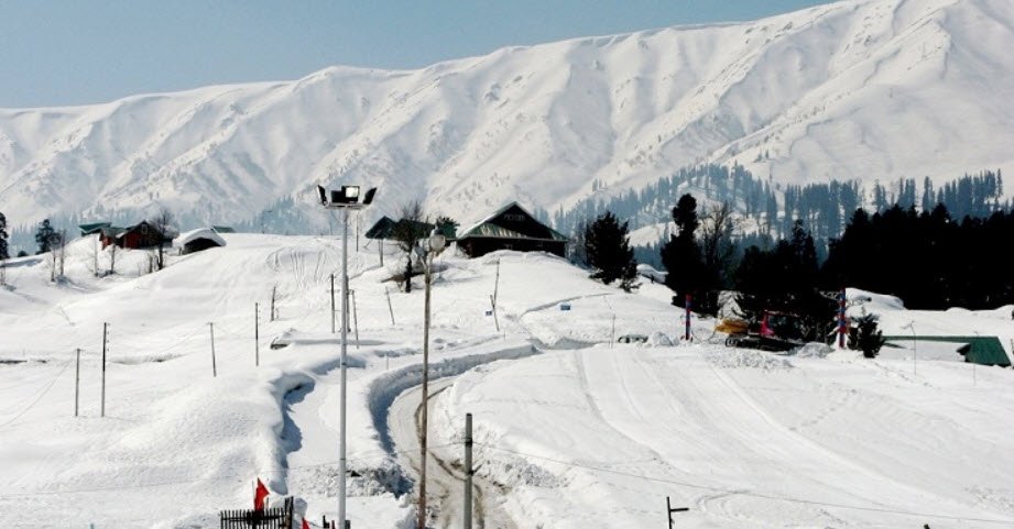 Snow View, Nainital, Uttarakhand - Vushii.com Snow View, Nainital, Uttarakhand - Vushii.com